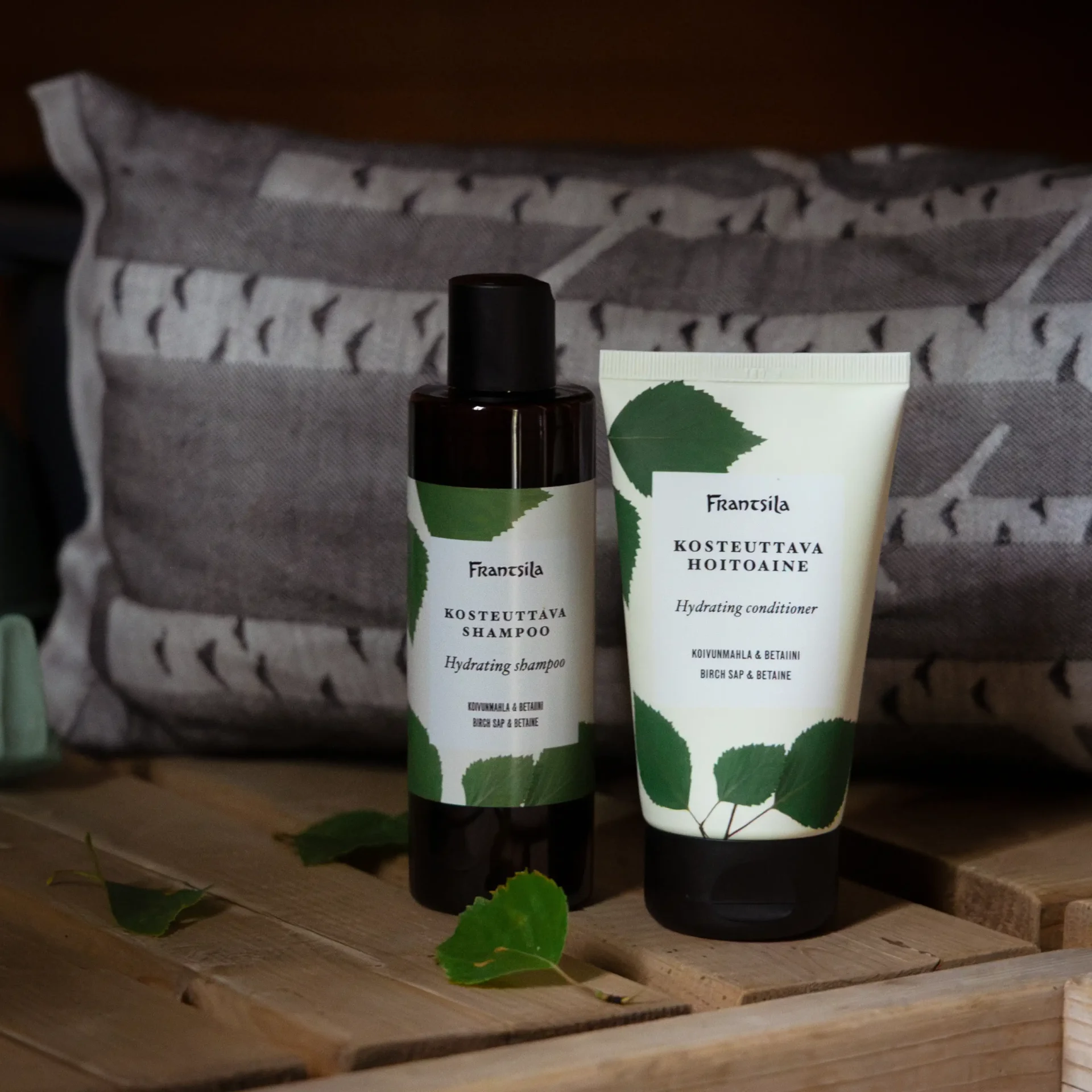 Hydrating Shampoo - Image 2